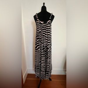 H&M animal print long dress - women’s size 4 - very generous fit fits up to a 14